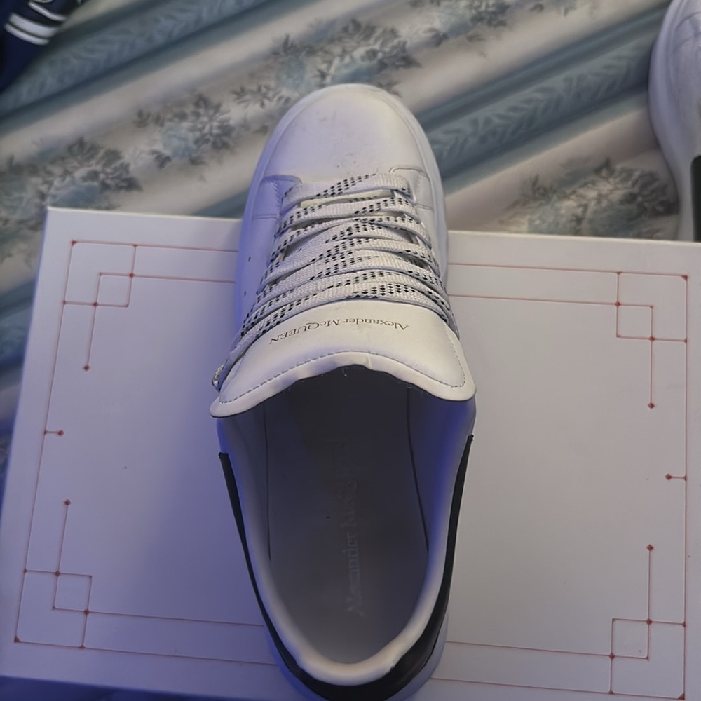 This Is A Size 9 Men, Only Got Use One Time - image 4